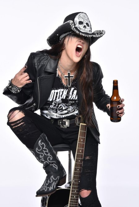 Женский образ в стиле рок