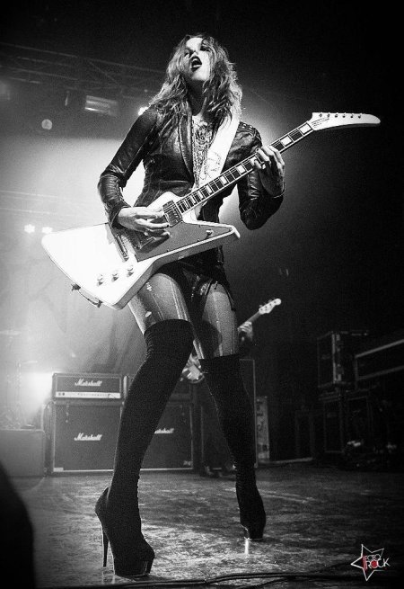 Лиззи хейл halestorm