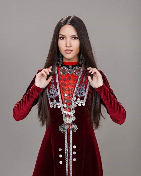 Красивая башкирка