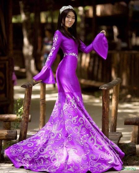 Национальное платье