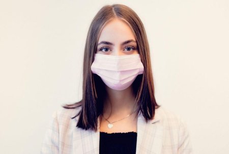Защитная маска для лица