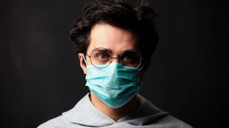 Защитная маска