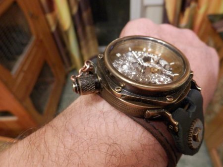 Часы стимпанк наручные электронные