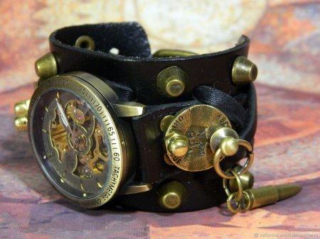 Часы ручные механические