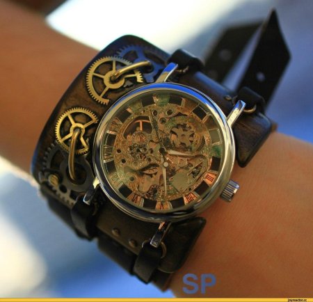 Наручные часы в стиле стимпанк