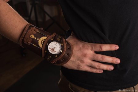 Наручные часы в стиле стимпанк