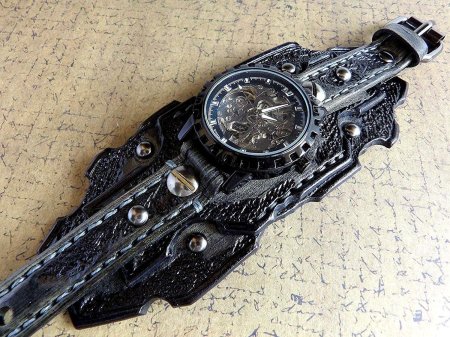 Широкий кожаный браслет для часов