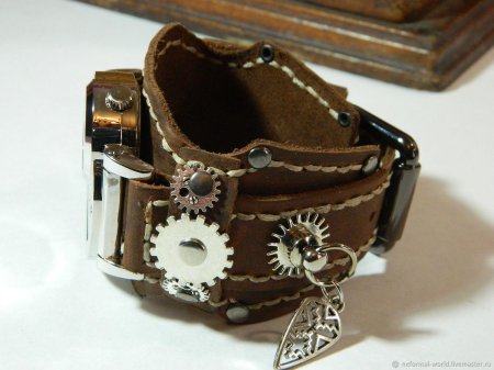 Браслет в стиле стимпанк
