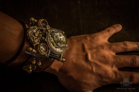 Часы стимпанк наручные электронные