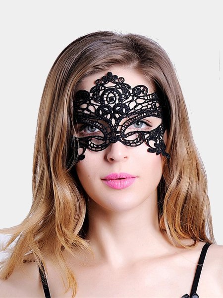 Кружевная маска для лица