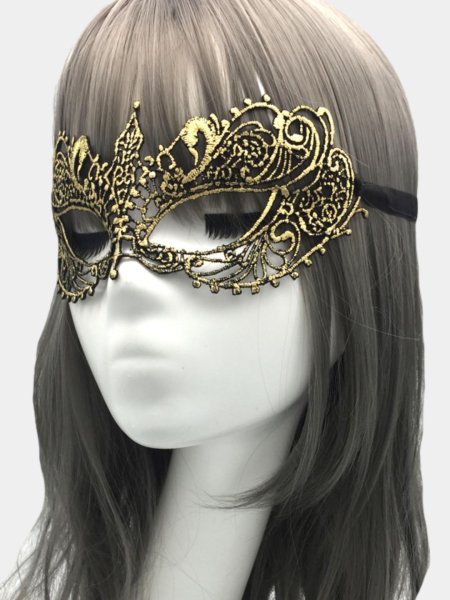 Кружевная маска