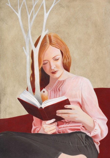 Женщина с книгой