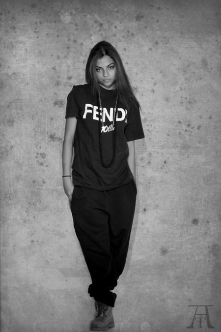 Девушки пацанки