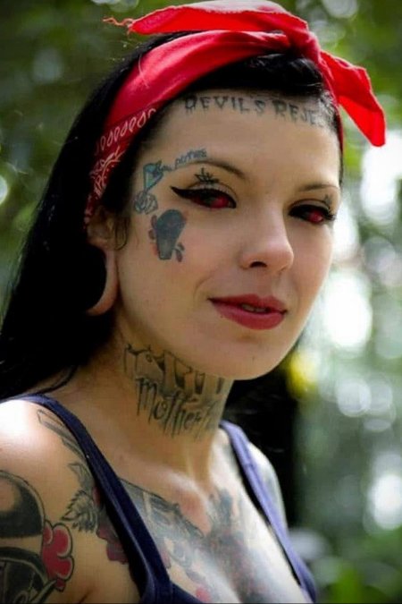 Тату на глаз