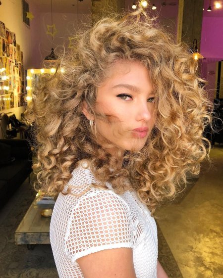 Блонд на кудрявые волосы