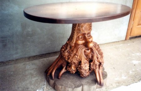 Столы из корней деревьев