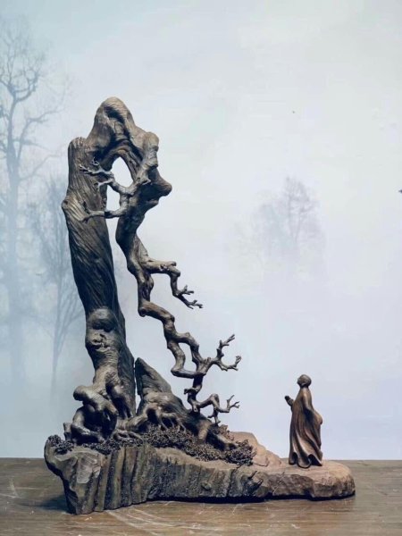 Деревянная скульптура