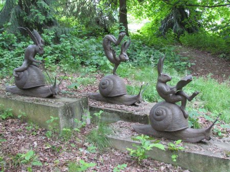 Памятник улитке в светлогорске