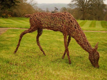 Скульптуры из веток