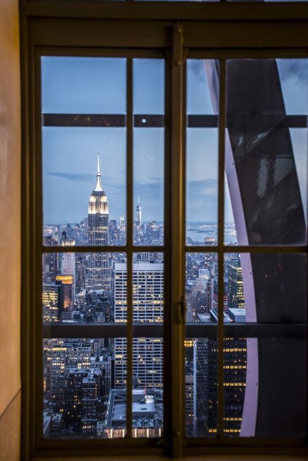 Нью-йорк манхеттен вид с окна