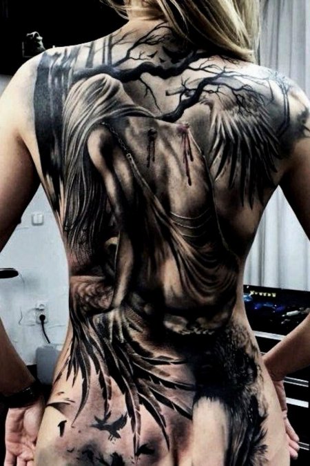 Тату во всю спину