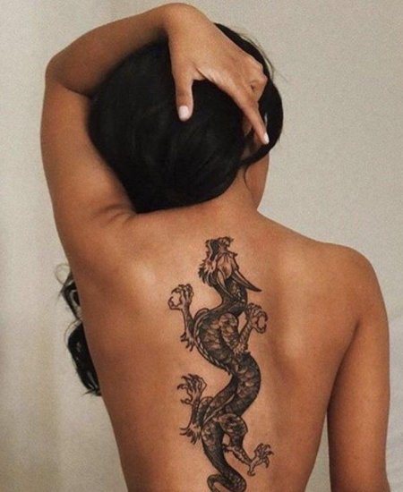 Тату дракона для девушек