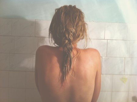 Девушка спина