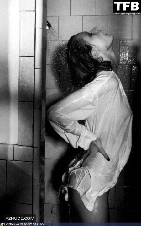 Фотосессия в душе