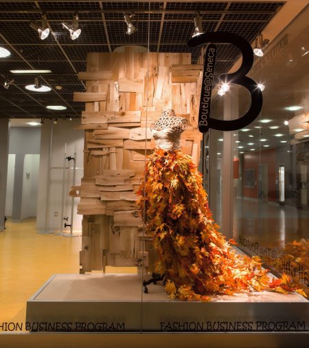 Осенняя инсталляция