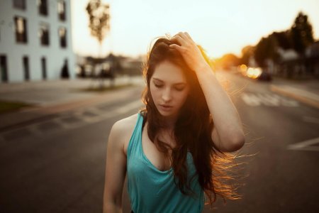 Красива девушка