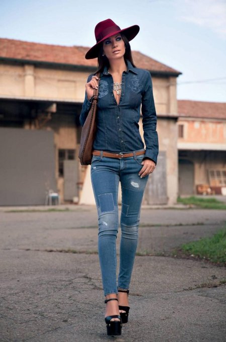 Джинсы с рубашкой женские образы
