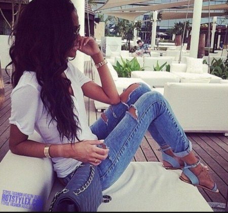 Красивые брюнетки с длинными волосами