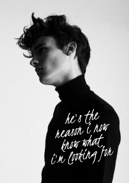 Парень брюнет эстетика