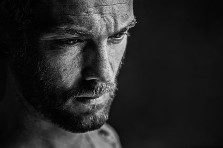 Брутальный мужчина портрет