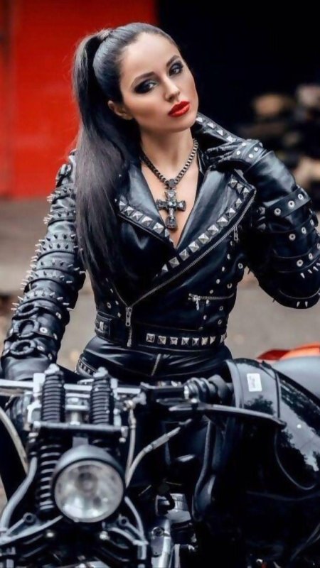 Байкерши девушки