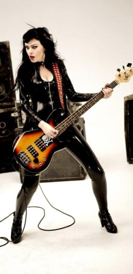 Гитаристка хеви metal