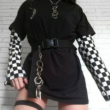 Одежда чёрная с цепями