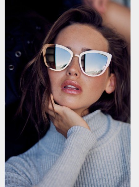 Солнцезащитные очки женские трендовые