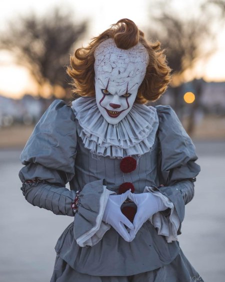 Пеннивайз костюм