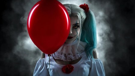 Харли квинн пеннивайз