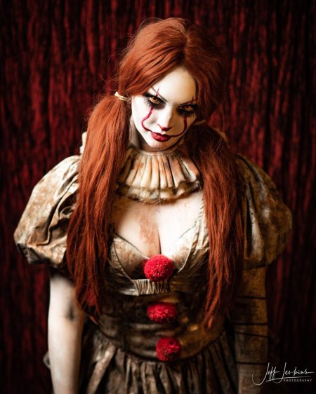 Клоун пеннивайз 2017