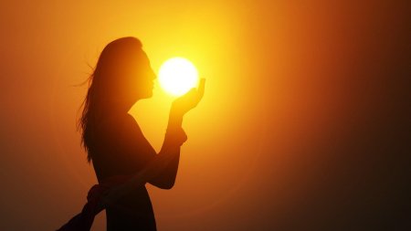 Теплое солнце