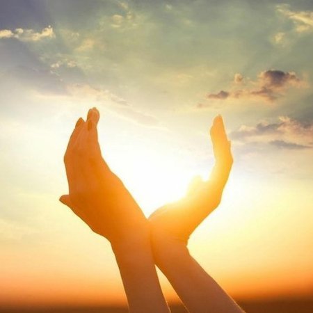 Солнышко в руках