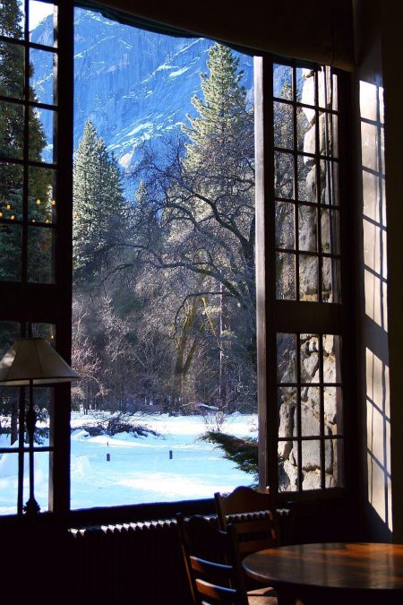 Вид из панорамного окна