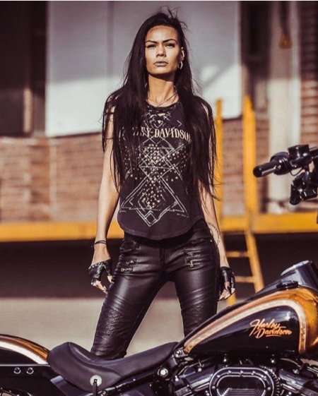 Байкерши харли дэвидсон