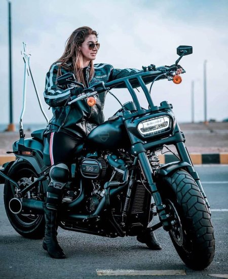 Женский харлей дэвидсон мотоцикл