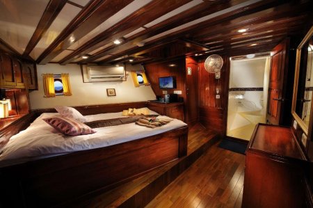 Каюта капитанского корабля