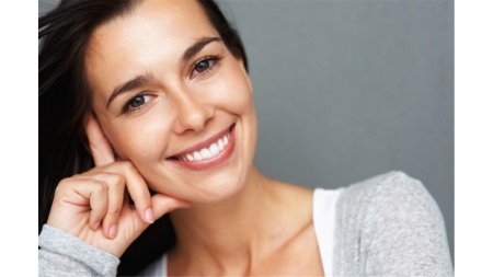 Улыбка женская