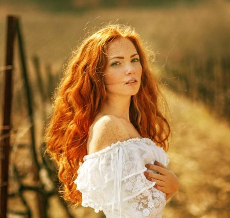 Оксана бутовская рыжая