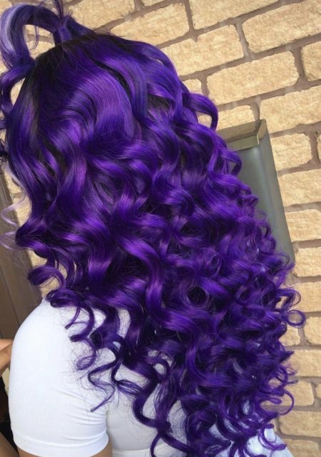 Ева элфи с фиолетовыми волосами